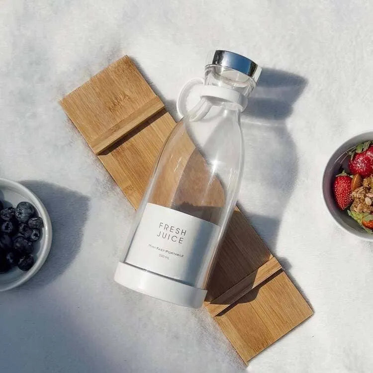 Liquidificador Portátil e Mixer Sem Fio - Fresh Mixer - Tritura Gelo, 15 Usos por Carga, Design Compacto e Sem Fios - Decora Byte