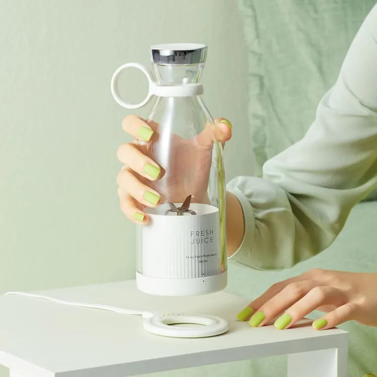 Liquidificador Portátil e Mixer Sem Fio - Fresh Mixer - Tritura Gelo, 15 Usos por Carga, Design Compacto e Sem Fios - Decora Byte