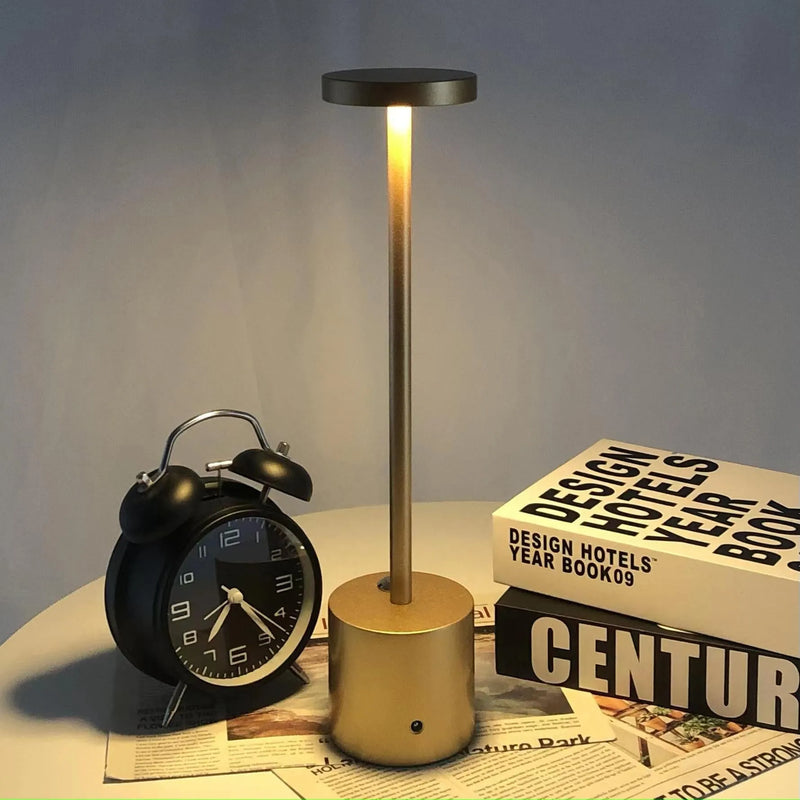 Abajur de Mesa Recarregável Sem Fio Decorativo com Design Minimalista e Elegante - Decora Byte