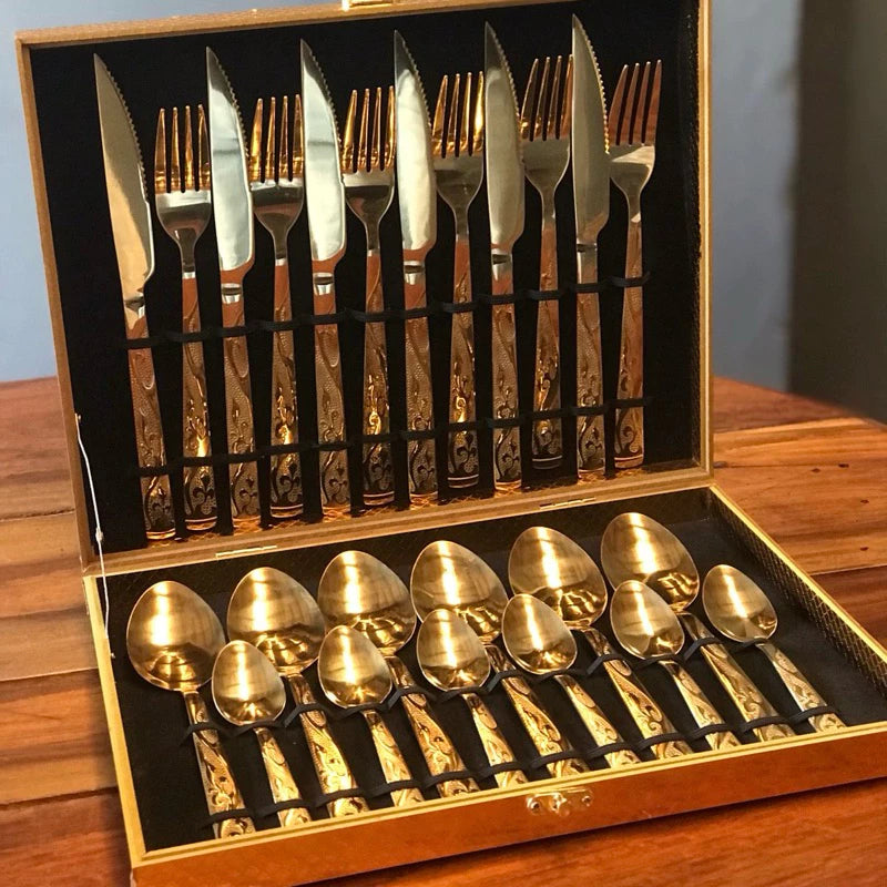 Faqueiro Inox Luxo com Detalhes Dourados — Kit 24 Peças com Maleta Elegante