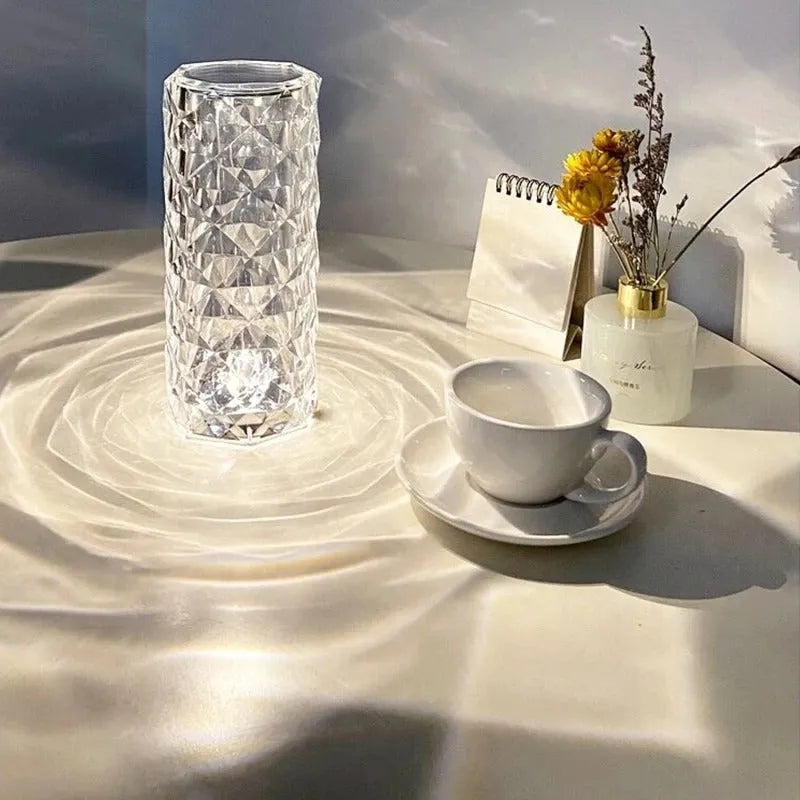 Luminária de Cristal LED com Projetor de 16 Cores - Decoração Elegante e Atmosfera Personalizada - Decora Byte
