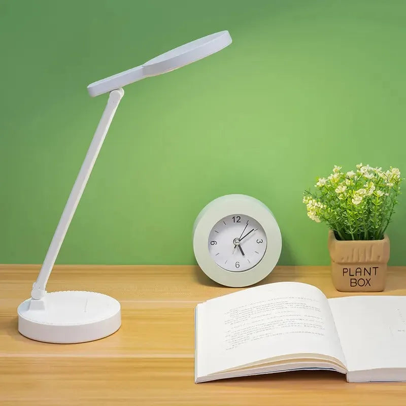 Luminária de Mesa Recarregável para Estudos em LED - Luz Ajustável, Porta USB e Design com Porta-Canetas - Decora Byte