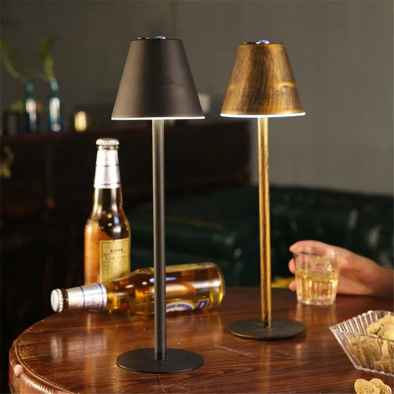 Luminária de Mesa Escritório Recarregável USB - Elegante, Regulável e com Bateria de Longa Duração - Decora Byte